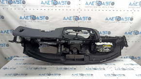 Торпедо передня панель AIRBAG Mercedes W213 E 17-23 без проекції, шкіра чорна