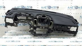 Торпедо передня панель з AIRBAG Subaru Forester 25-26 чорна, з накладкою під 2 датчики світла, подряпини на накладці