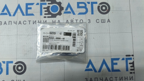 Заглушка омивача фари права Lexus RX 23-26 Japan built, white nova