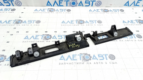 Планка подсветки номера двери багажника Subaru Forester 25-26