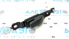 Кронштейн ременя безпеки водія Subaru Forester 25-26 чорний, потерт