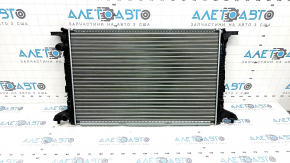 Радіатор охолодження вода Audi A4 B9 17-25 2.0T