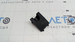 Заглушка Isofix заднього ряду Lexus UX200 UX250h 19-22 чорна
