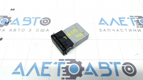 USB Hub Lexus UX200 UX250h 19-26