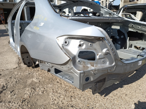 Четверть крыло задняя левая Mercedes W213 E 300/350 17-20 на кузове, серебро