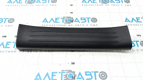 Накладка порога задняя правая Mazda CX-5 17-25 черная, царапины