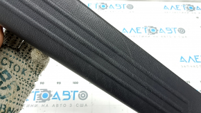 Накладка порога передняя левая Mazda CX-5 17-25 черная, потерта