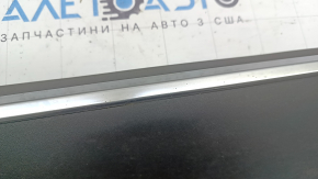 Накладка двери нижняя передняя правая Kia Sorento 21-23 HEV, PHEV структура с хром молдингом, сколы на хроме
