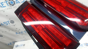 Ліхтар правий Kia Sorento 22-24 HEV, PHEV LED, з накладкою, подряпини