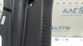Накладка отвору багажника Toyota Camry v70 18-24 чорна, потерта
