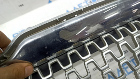 Решетка радиатора grill Lincoln MKZ 17-20 хром, с эмблемой, сколы