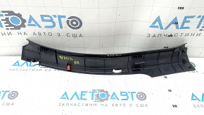 Накладка порога внутренняя задняя правая Toyota Camry v70 18-24 hybrid, серая, потерта