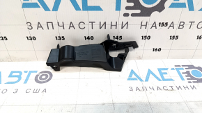 Крепление переднего бампера на крыле правое Audi A4 B8 08-12 дорест