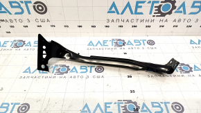 Кронштейн крыла правый Audi A4 B8 13-16 рест