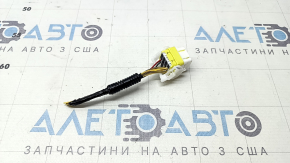 Фишка на модуль srs airbag компьютер подушек безопасности Toyota Camry v70 18-20 hybrid белая