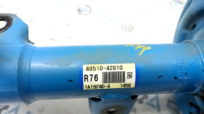 Стійка амортизатора в зборі передня права Toyota Rav4 19-25 hybrid AWD, SE, XSE Japan built