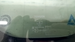Форточка глухое стекло задняя левая Toyota Rav4 19-25 тонировка, с хром молдингом