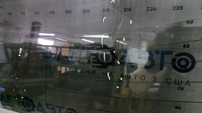 Скло заднє Honda Accord 23-26 AGC тонування, подряпини на тонуванні