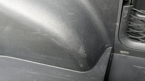 Обшивка арки права Toyota Rav4 19-25 чорна з кишенею та прикурювачем, подряпини.