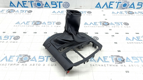 Накладка шифтера КПП Toyota Rav4 19-25 черная, с чехлом, потерта