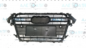 Грати радіатора в зборі Audi A4 B8 13-16 рест глянець, без емблем