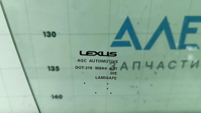 Стекло двери передней правой Lexus ES 19-26 триплекс
