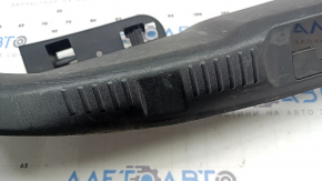 Накладка проема багажника Ford Mustang mk6 15-23 купе, затерта, царапины