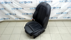 Сидіння водія BMW X1 F48 16-22 з airbag, електро, підігрів, з пам'яттю, шкіра чорна Sensatec, Sport, потріскана шкіра