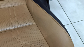 Водительское сидение Lexus ES 19-22 с airbag, электро, подогрев, вентиляция, память, кожа коричневая со светлоко-ричневой, примято, царапины, под чистку