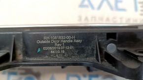 Ручка двери внешняя передняя правая Tesla Model 3 18-20 хром