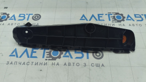 Кріплення переднього бампера праве Toyota Prius 50 16-22