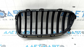Решетка радиатора grill правая BMW 5 F10 14-16 хром, Base, тычки