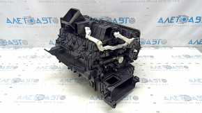 Крупный план корпуса печки для Honda CR-V 2023 - 2026, показывающий детали и качество исполнения.