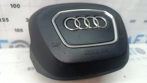 Подушка безопасности airbag в руль водительская Audi Q7 16-20 черная, потерт хром, царапины