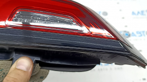 Фонарь внутренний дверь багажника правый Honda CRV 23-26 потерт