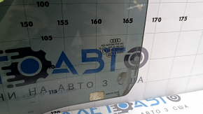 Скло дверей задньої лівої Audi Q7 16-26 тонування, подряпини