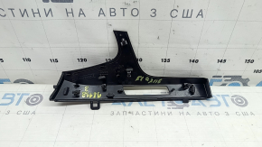 Вставка передней панели водительская левая Audi Q7 16-19 черный глянец, царапины