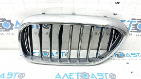 Решітка радіатора grill ліва BMW 5 G30 17-20 хром, тички, надламана решітка