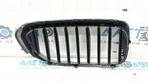 Решітка радіатора grill ліва BMW 5 G30 17-20 хром, тички, надламана решітка