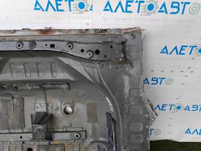 Корыто багажника Toyota Rav4 13-18 высверлено, ржавое