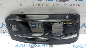 Грати переднього бампера права Audi Q7 16-19 хром під парктронік і радар з накладкою
