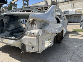 Четверть крыло задняя правая BMW 5 G30 17-23 на кузове, белая