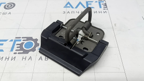 Крючок замка капота VW Tiguan 18-24
