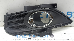 Решетка переднего бампера левая Ford Fusion mk5 13-16 под птф мат Китай, сломана направляющая