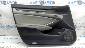 Обшивка двери карточка передняя левая Honda Accord 18-18 черная, с вставкой серая кожа, подлокотник кожа серый, молдинг под серое дерево, под память сидения, с кнопками памяти сиденья и открытия багажника, потерто, под химчистку