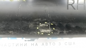 Порог правый Kia Niro 17-22 HEV, PHEV структура, царапины, с брызговиком, царапины, сломаны крепления, сломан брызговик