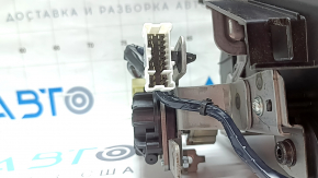 Бокс кишеня передньої панелі нижня центральна Nissan Ariya 23-26 чорна, електро, потертість