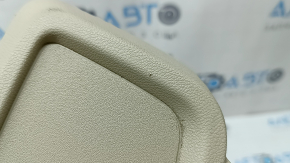 Накладка пассажирского сидения боковая правая Audi Q5 80A 18-25 бежевая, царапины, трещина в креплении, под чистку