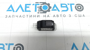 Плафон освещения в обшивке двери карточки нижний передний правый Audi Q5 80A 18-25