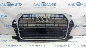 Грати радіатора grill у зборі Audi Q3 8U 16-18 з емблемою, чорний глянець, під цільний бампер, незаводські отвори, сколи